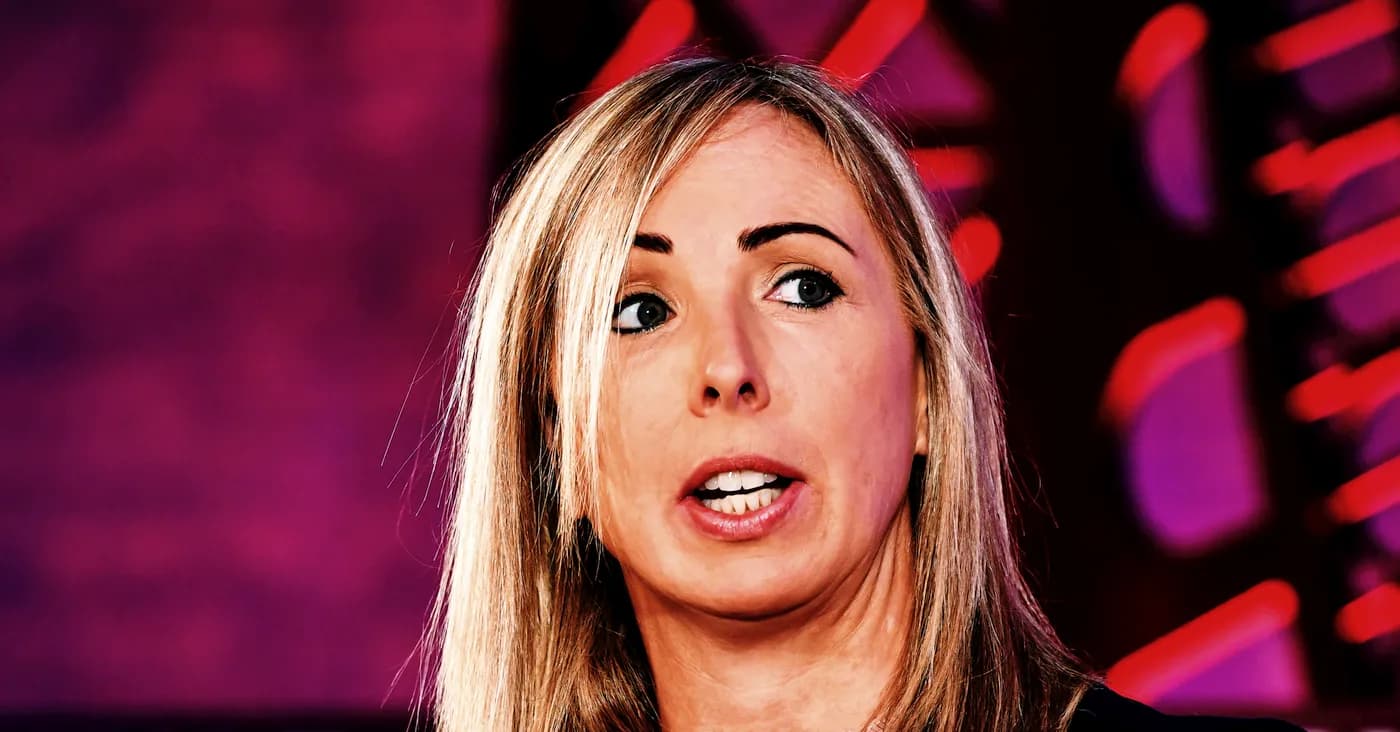 candid of Helen Dixon