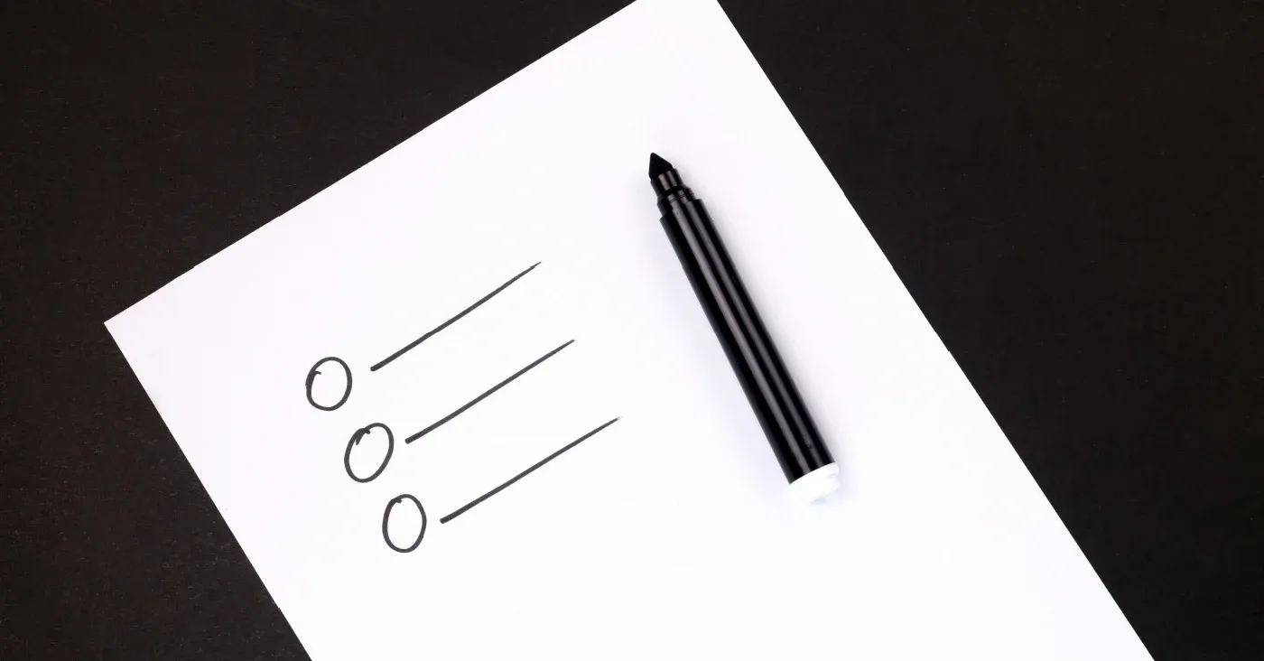 marker and paper creating checklist